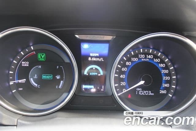 Hyundai Sonata гибрид Premier, 2012 9