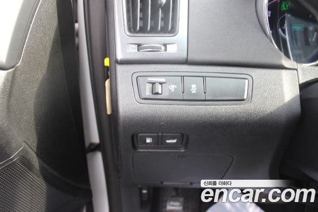 Hyundai Sonata гибрид Premier, 2012 14