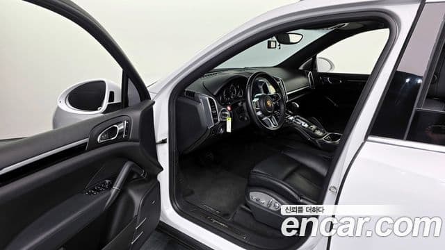 Porsche New Cayenne 958, 2015 10