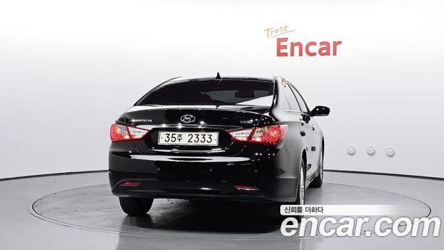 Hyundai YF Sonata люксовая версия, 2010 4