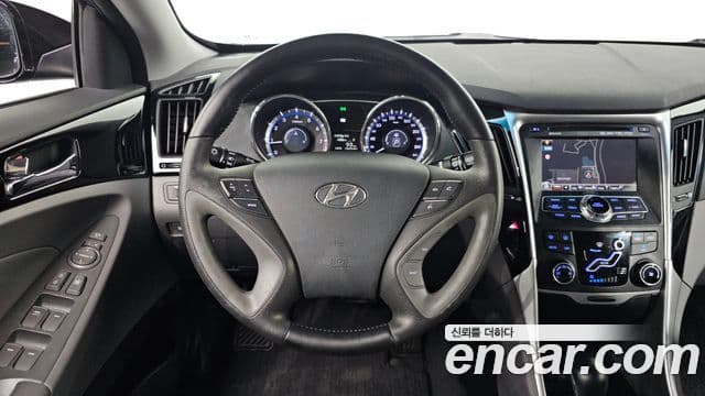 Hyundai YF Sonata люксовая версия, 2010 15