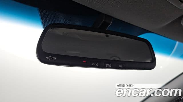 Hyundai YF Sonata люксовая версия, 2010 17