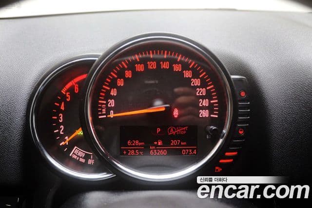 Mini Cooper D Countryman 2세대, 2017 11