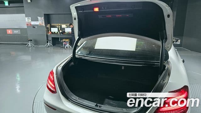 Mercedes-Benz E-класс W213 Avantgarde, 2018 20