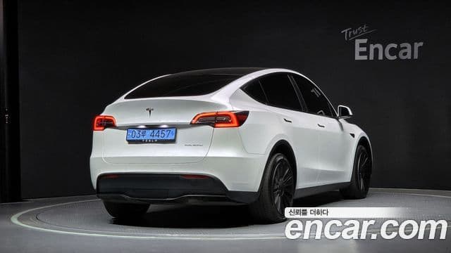 Tesla модель Y Long Range AWD, 2022 2