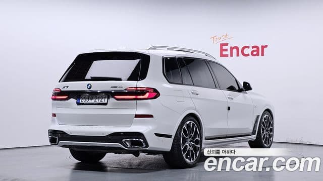 BMW X7 (G07) xDrive 40i M Sport 6인승, 2023 2