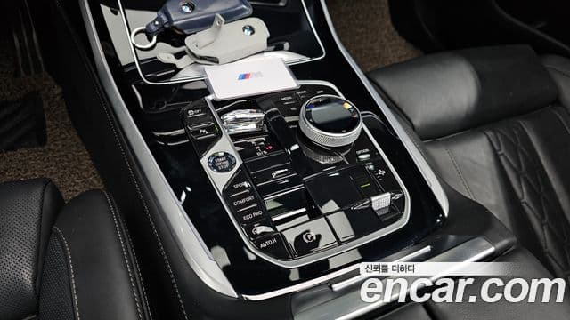 BMW X7 (G07) xDrive 40i M Sport 6인승, 2023 9