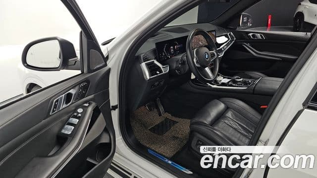 BMW X7 (G07) xDrive 40i M Sport 6인승, 2023 11