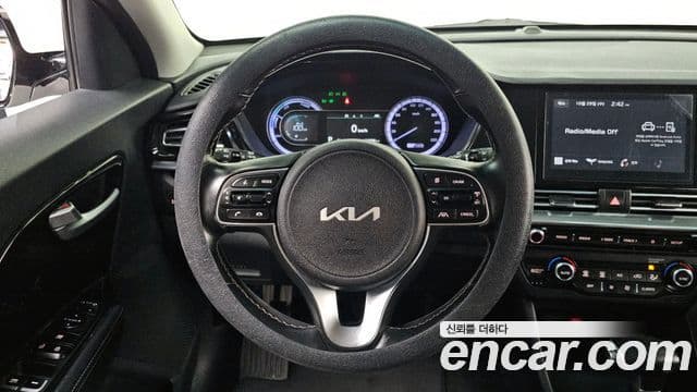 Kia The / новый New Niro Prestige, 2022 13