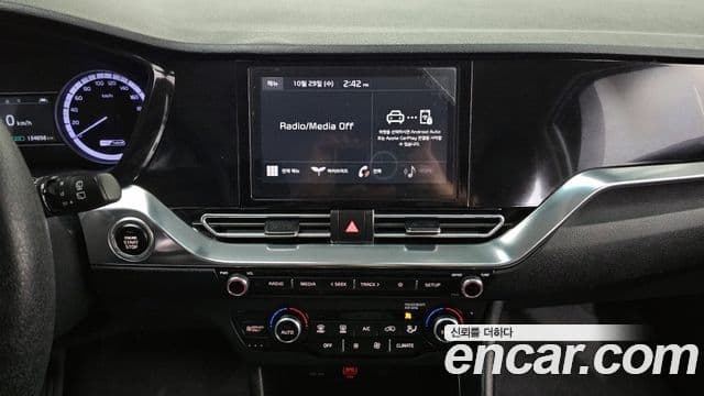 Kia The / новый New Niro Prestige, 2022 15