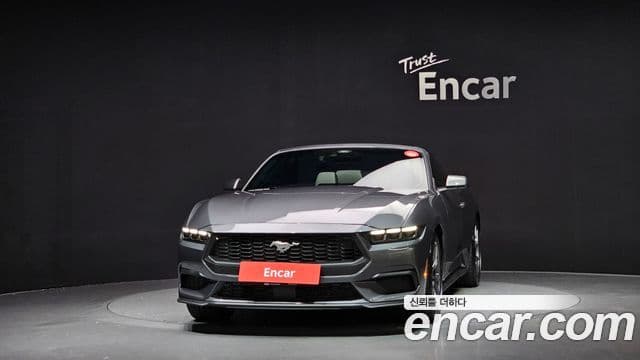 Ford Mustang 7세대 2.3 EcoBoost Premium кабриолет, 2024 3
