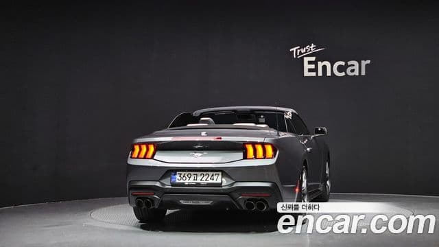 Ford Mustang 7세대 2.3 EcoBoost Premium кабриолет, 2024 4