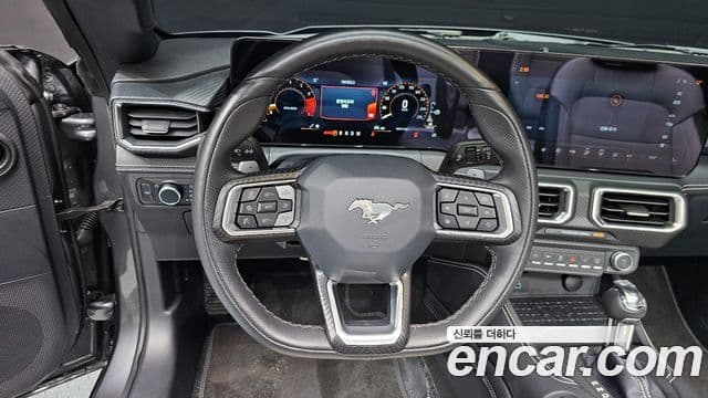 Ford Mustang 7세대 2.3 EcoBoost Premium кабриолет, 2024 13