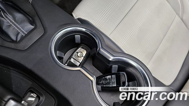 Ford Mustang 7세대 2.3 EcoBoost Premium кабриолет, 2024 20