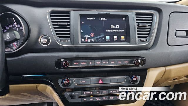 Kia All New Carnival Luxury, 2018 15