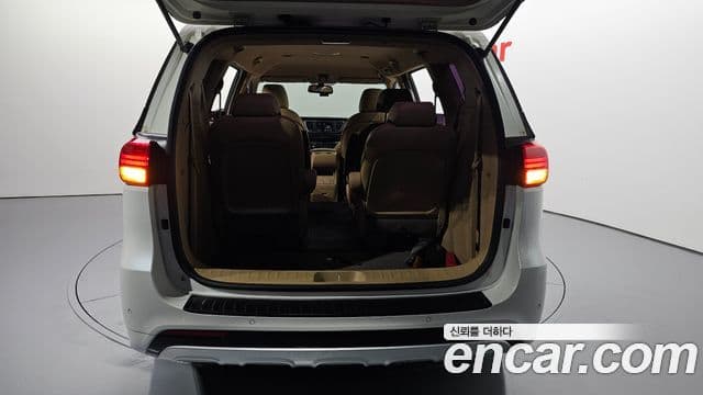 Kia All New Carnival Luxury, 2018 20