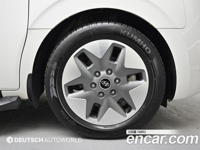 Hyundai Staria компания по спецнадстройкам, 2023 все фото