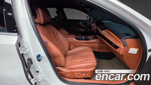 Kia The / новый New K8 гибрид Signature, 2025 10