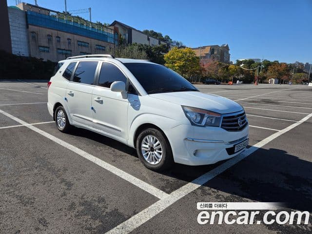 KG모빌리티(SsangYong) Korando 투리스모 4WD GT 11인승, 2014 8