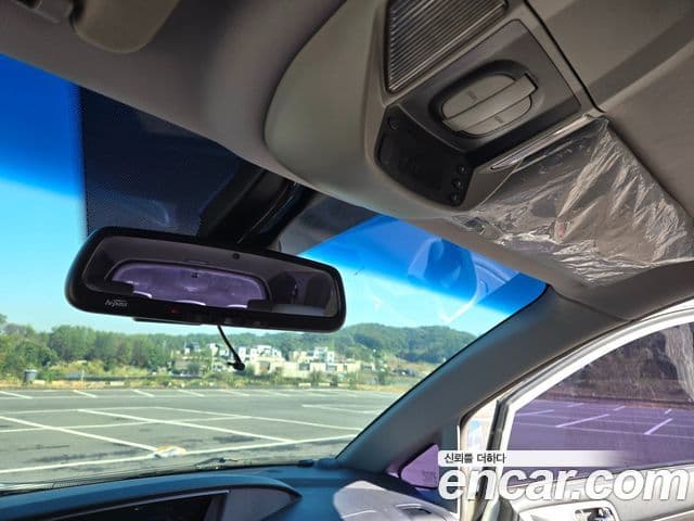 KG모빌리티(SsangYong) Korando 투리스모 4WD GT 11인승, 2014 13