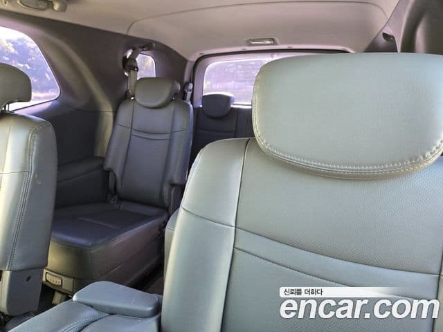 KG모빌리티(SsangYong) Korando 투리스모 4WD GT 11인승, 2014 15