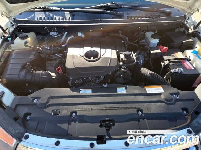 KG모빌리티(SsangYong) Korando 투리스모 4WD GT 11인승, 2014 17