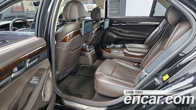 Genesis EQ900 Prestige, 2018 12