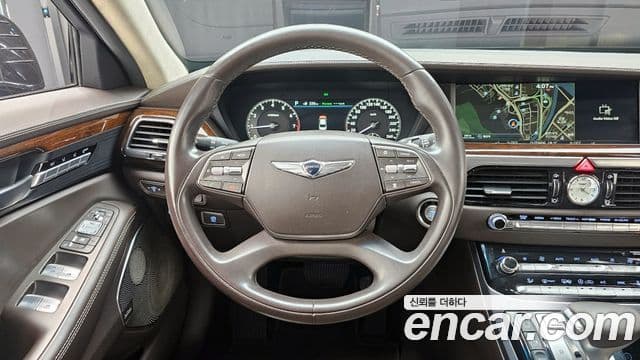 Genesis EQ900 Prestige, 2018 13