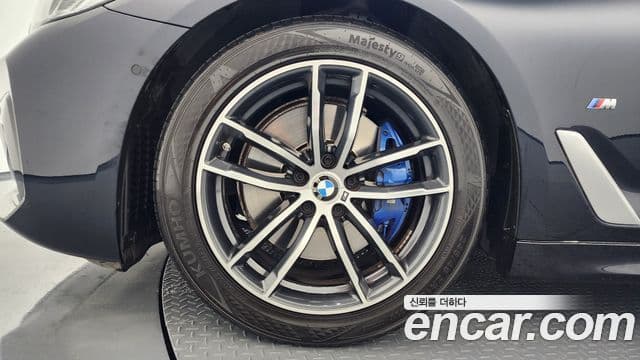 BMW 5시리즈 (G30) 520i M Sport, 2022 все фото