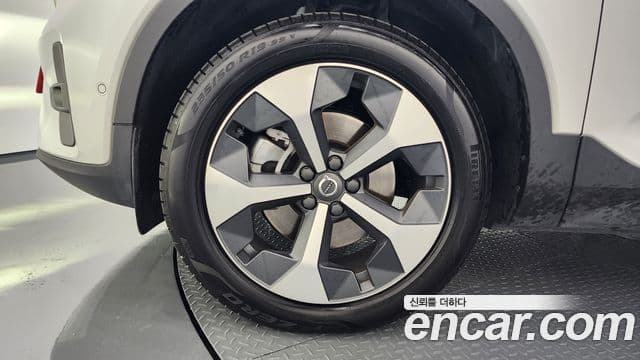 Volvo XC40 B4 Ultimate Bright, 2023 все фото