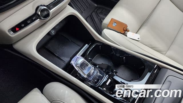 Volvo XC40 B4 Ultimate Bright, 2023 9