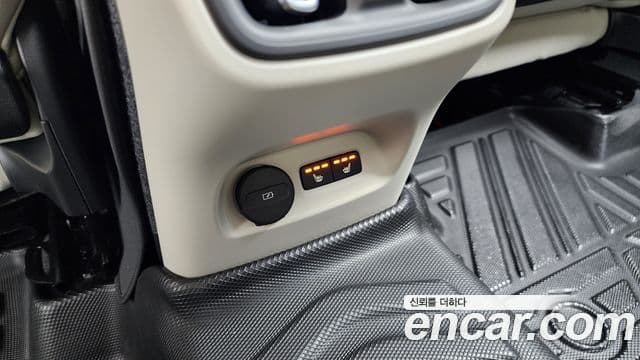 Volvo XC40 B4 Ultimate Bright, 2023 18