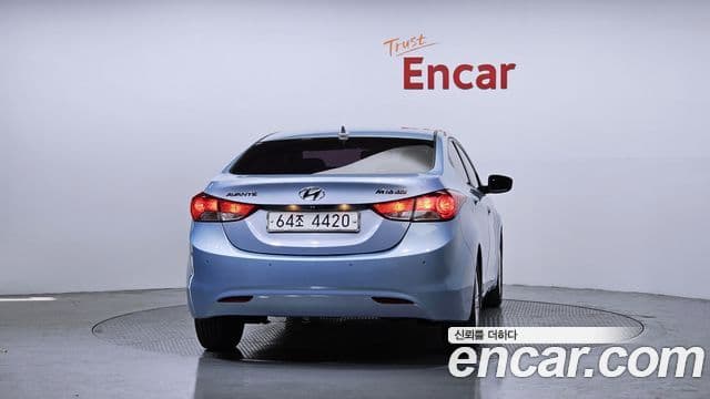 Hyundai Avante MD Premier, 2011 4