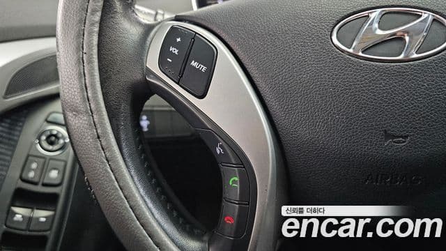 Hyundai Avante MD Premier, 2011 19