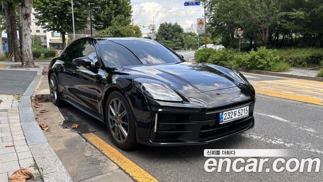 Porsche Panamera (976), 2025 1