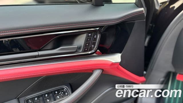 Porsche Panamera (976), 2025 6