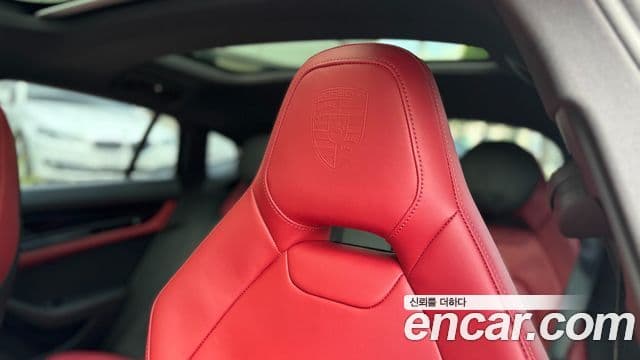 Porsche Panamera (976), 2025 8