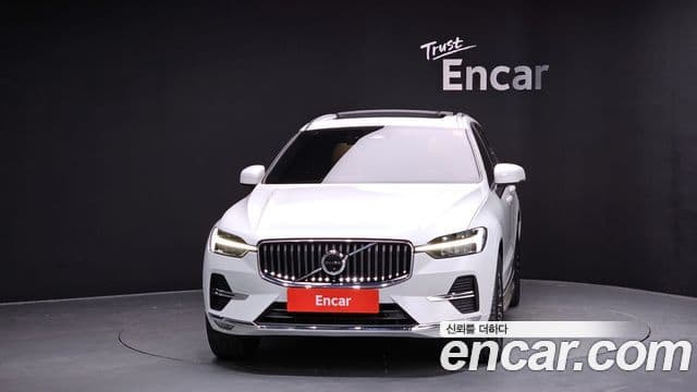 Volvo XC60 2세대 B5 Inscription, 2022 3