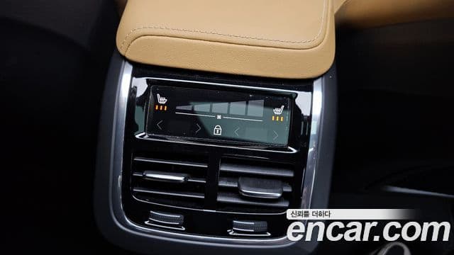 Volvo XC60 2세대 B5 Inscription, 2022 18
