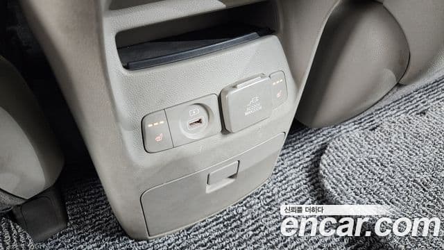 Kia All New Carnival Prestige, 2018 19