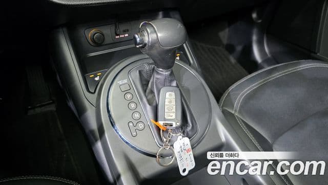 Kia Sportage R топовая версия, 2013 9