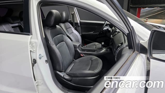 Kia Sportage R топовая версия, 2013 12