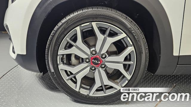 Kia Seltos Signature, 2023 все фото