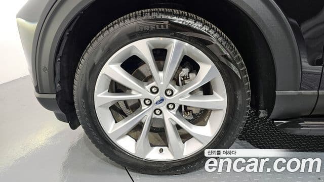 Ford Explorer 6세대 3.0 Platinum 4WD, 2021 все фото