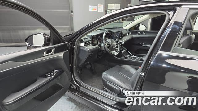 Kia K5 3세대 Standard, 2022 10