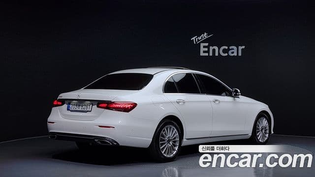 Mercedes-Benz E-класс W213 Exclusive, 2023 2