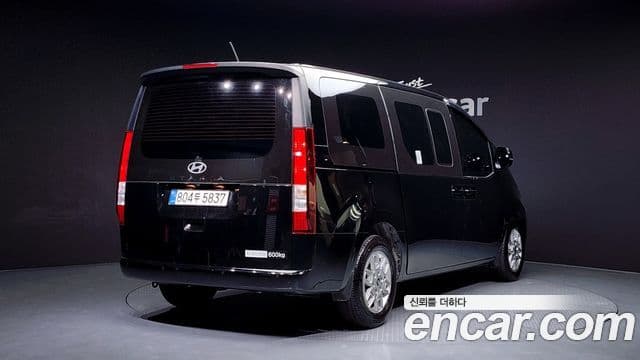 Hyundai Staria Modern, 2025 2