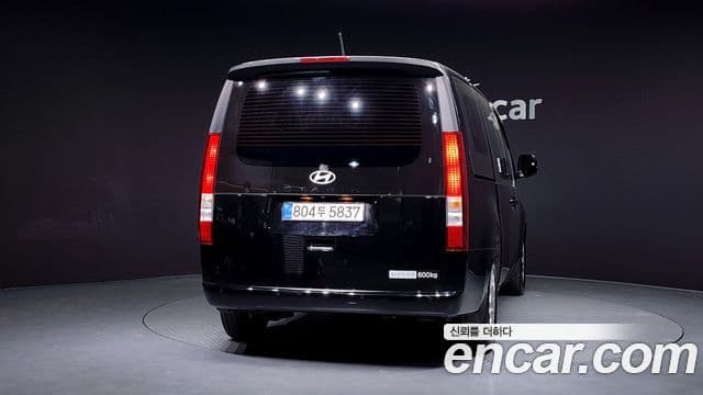 Hyundai Staria Modern, 2025 4