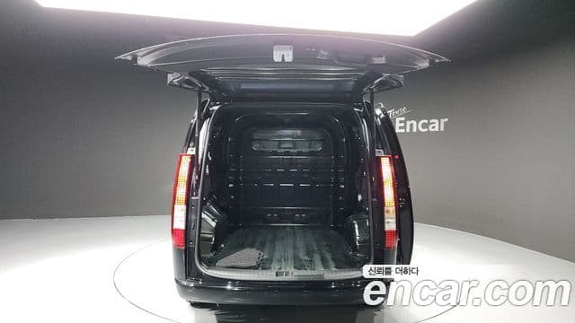 Hyundai Staria Modern, 2025 20