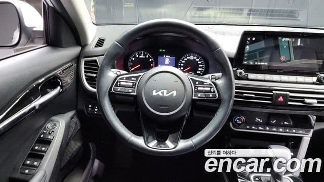 Kia Seltos Signature, 2022 13